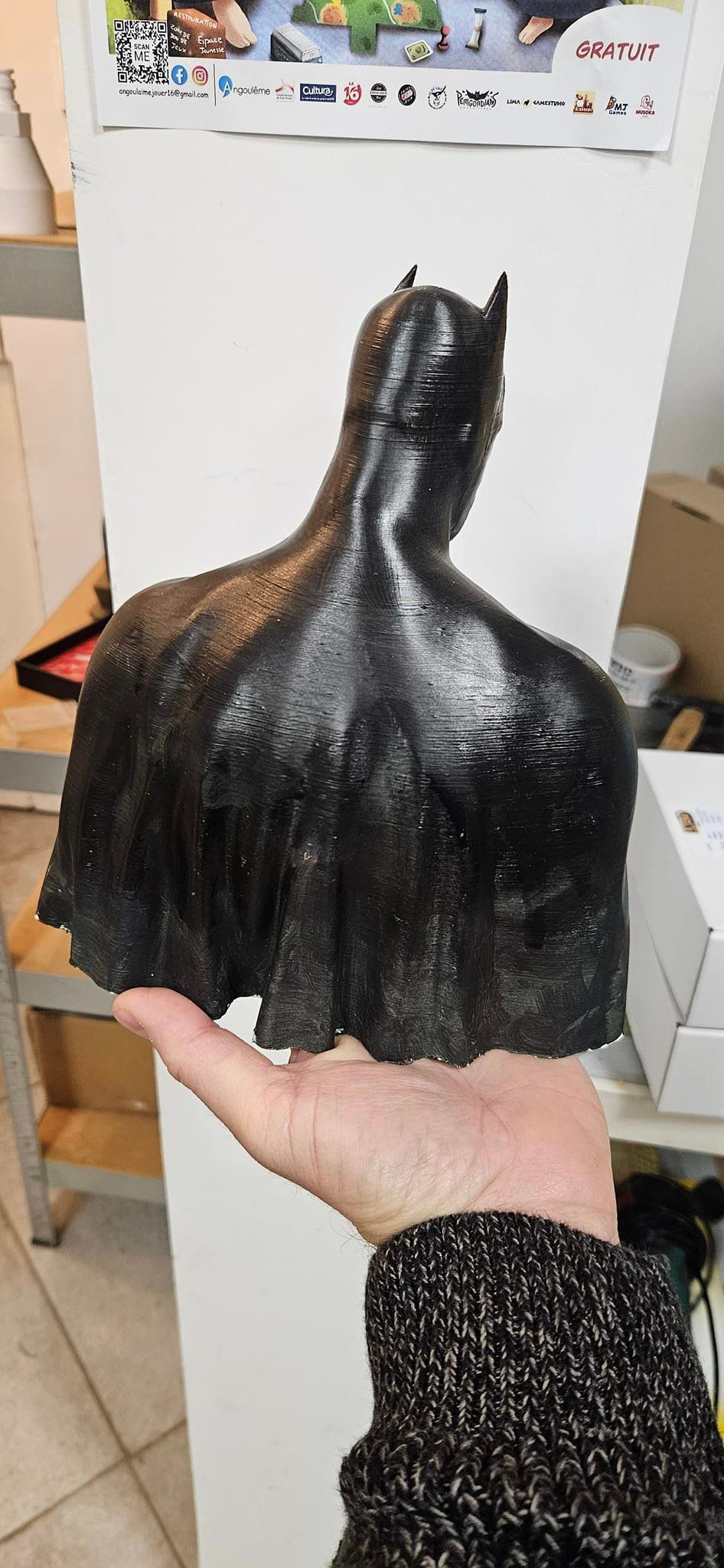 Miniature : Figurine en impression 3D de Batman ( hauteur 22 cm )