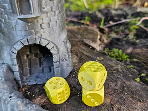 L'imprimante 3D FL SUN V400 et le filament FRANCOFIL Ardoise : impression d'une tour de dés.