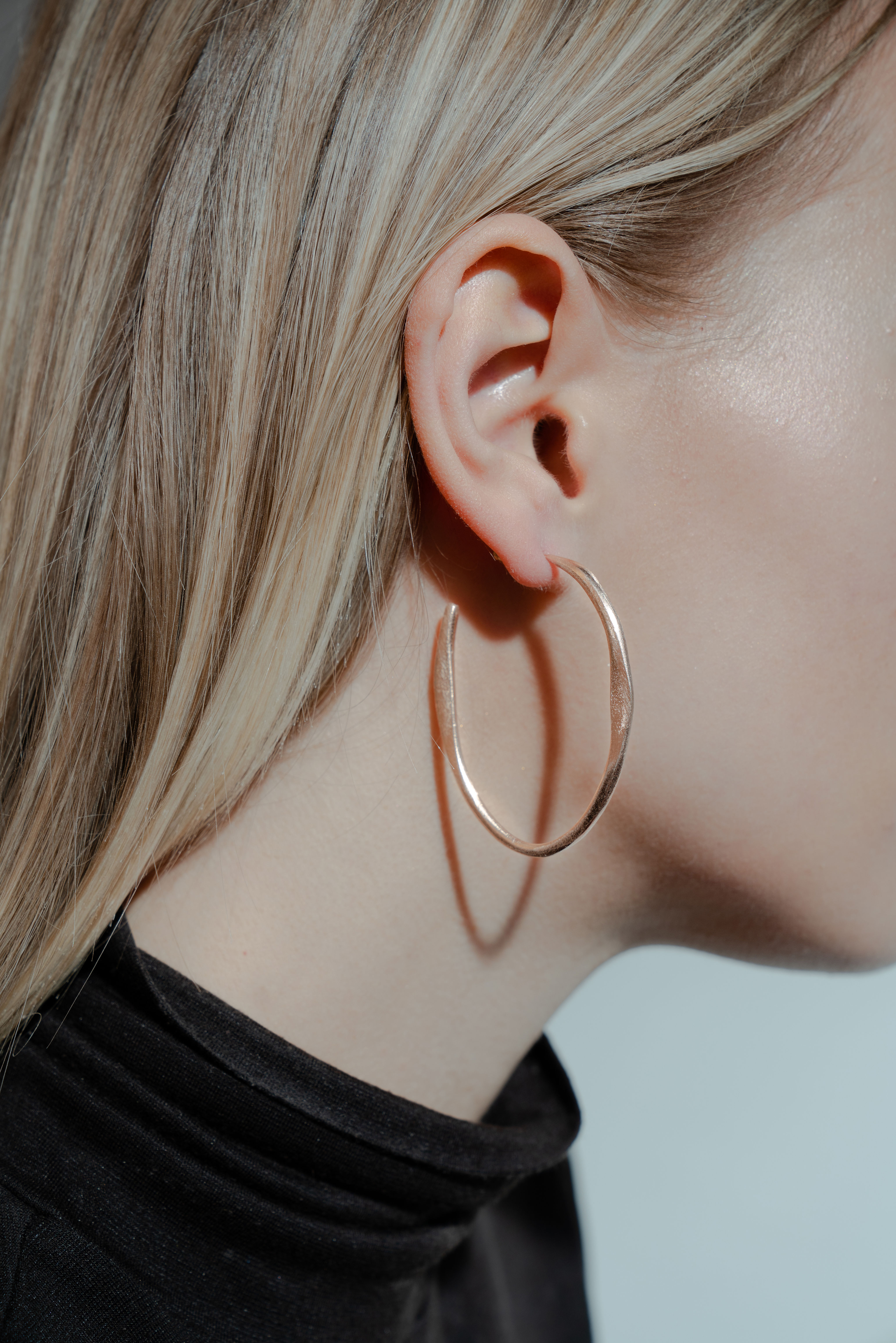 Marte Hollow Earrings