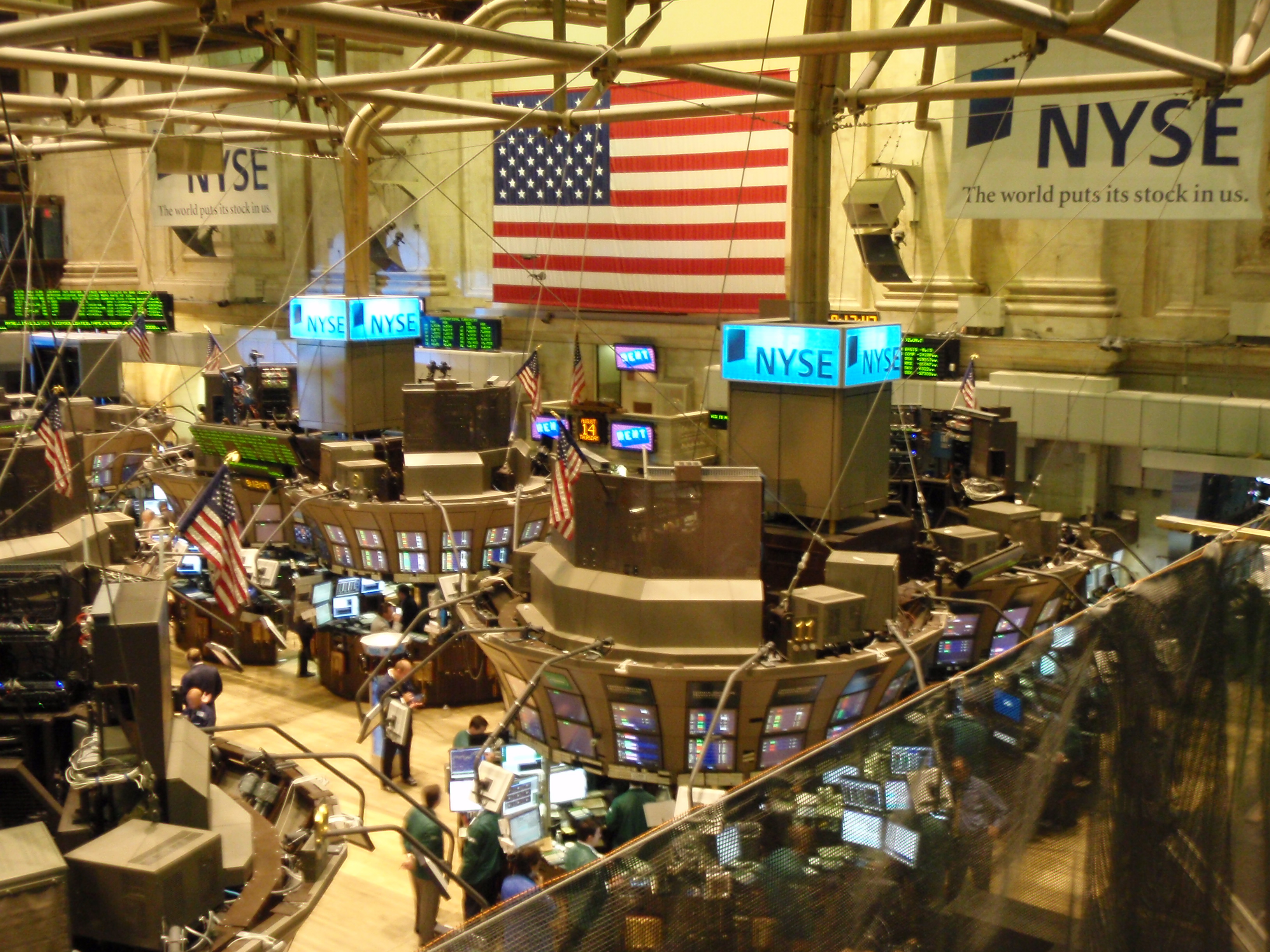 Tokenized Real-World Assets Blow Past $43 Billion as Wall Street Goes On-Chain