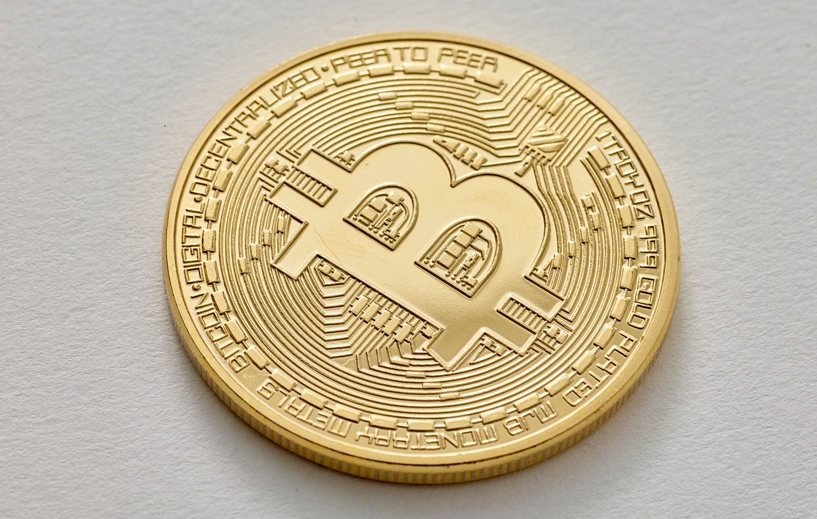 Daily Digest June 28: Bitcoin Cracks Below $60K to a 20-Month Low as Fed Talks Rate Hikes