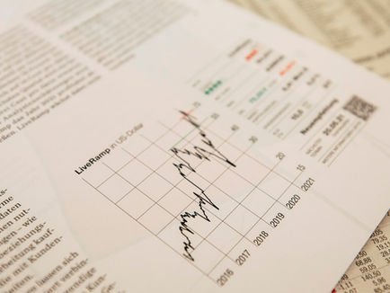 VanEck Just Launched the First U.S. Spot BNB ETF — Ticker VBNB Is Live on Nasdaq