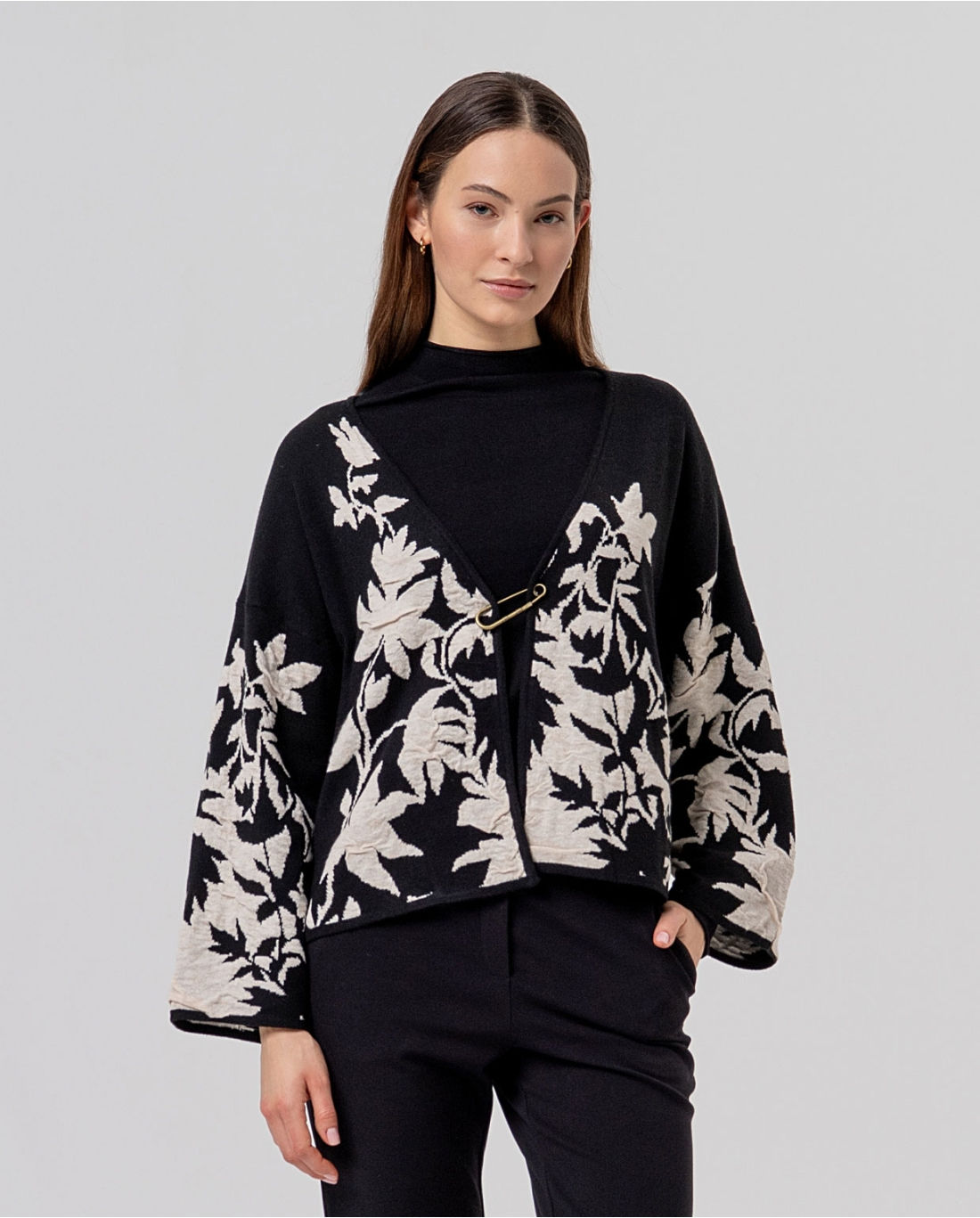 Kimono corto de punto con jacquard Negro