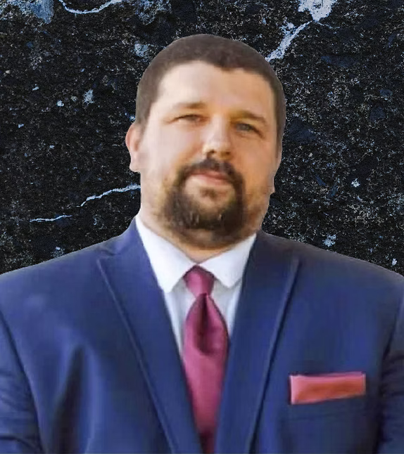 jon1_edited_edited.jpg.avif