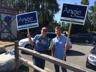 Sign Waving for Angie Homola