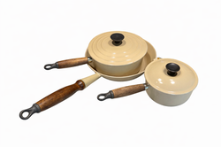 VINTAGE SET OF LE CREUSET PANS