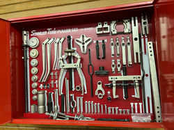 SNAP-ON PULLER CABINET