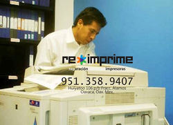 Trabajando con un equipo Ricoh en Los Ángeles, CA.