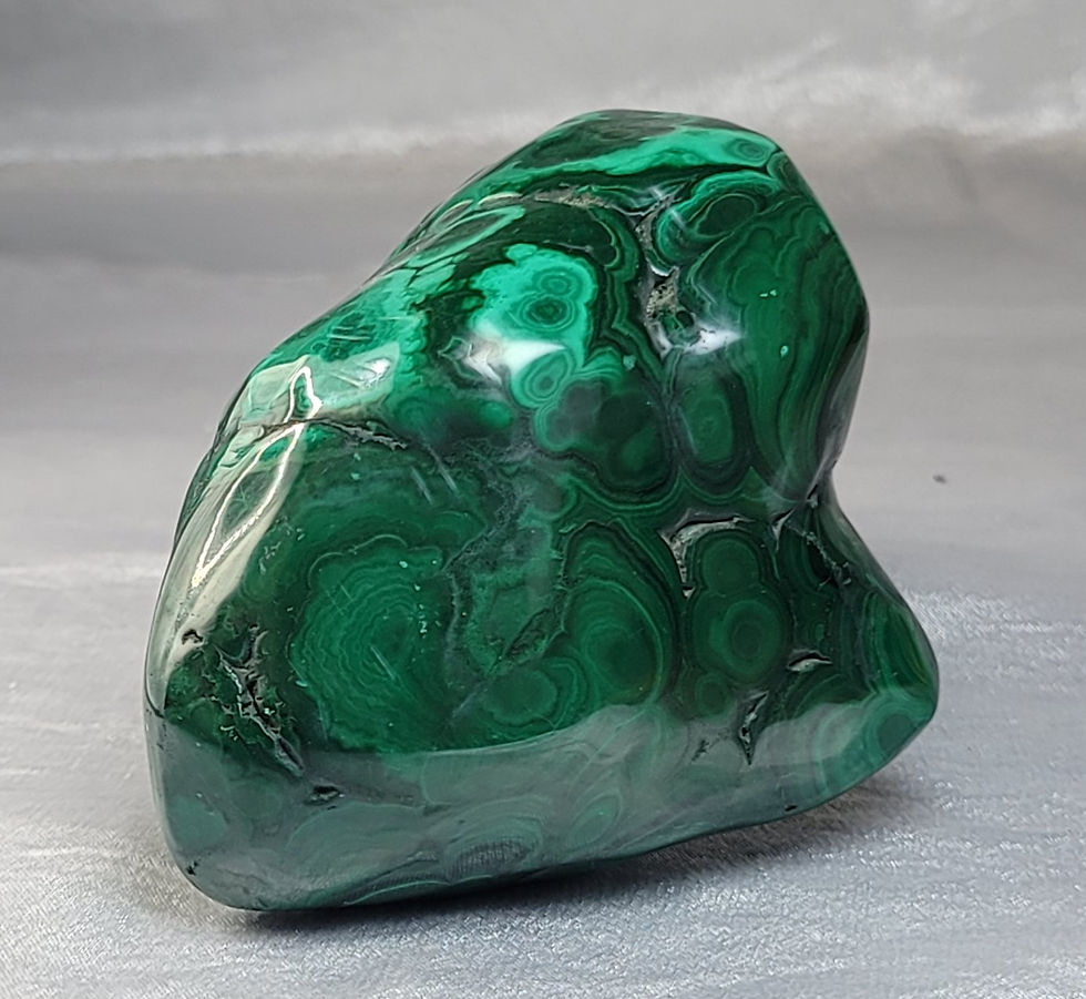 Thumbnail: Malachite Freeform