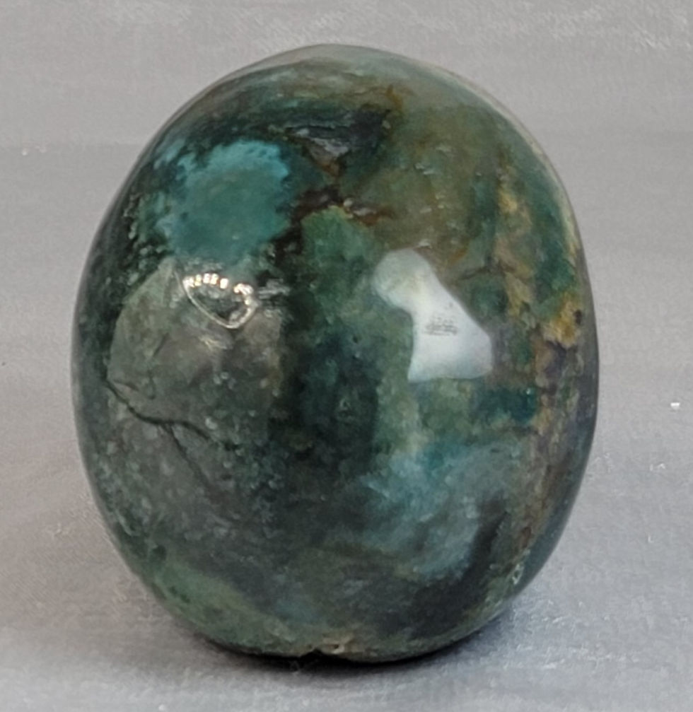 Thumbnail: Moss Agate Skull