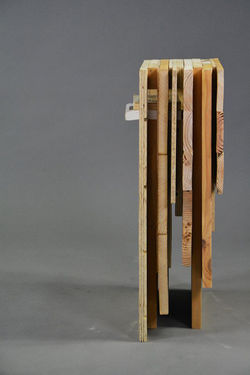 Celeste-Teikiteetini-design-produit-slow-design-chevet-de-nuit-Proust-vue-de-profil-bois