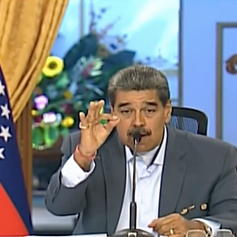 A Venezuela não é aqui.
Mas por que querem tanto que pareça ser?
Por Valéria Monteiro.