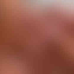 Butter Yellow Nails Trend