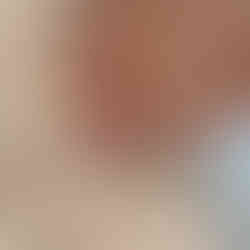 Butter Yellow Nails Trend