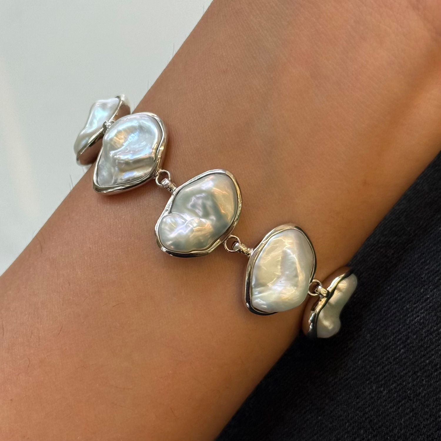Natural Keshi Pearl Adjustable Chain Horizontal Flow Bracelet