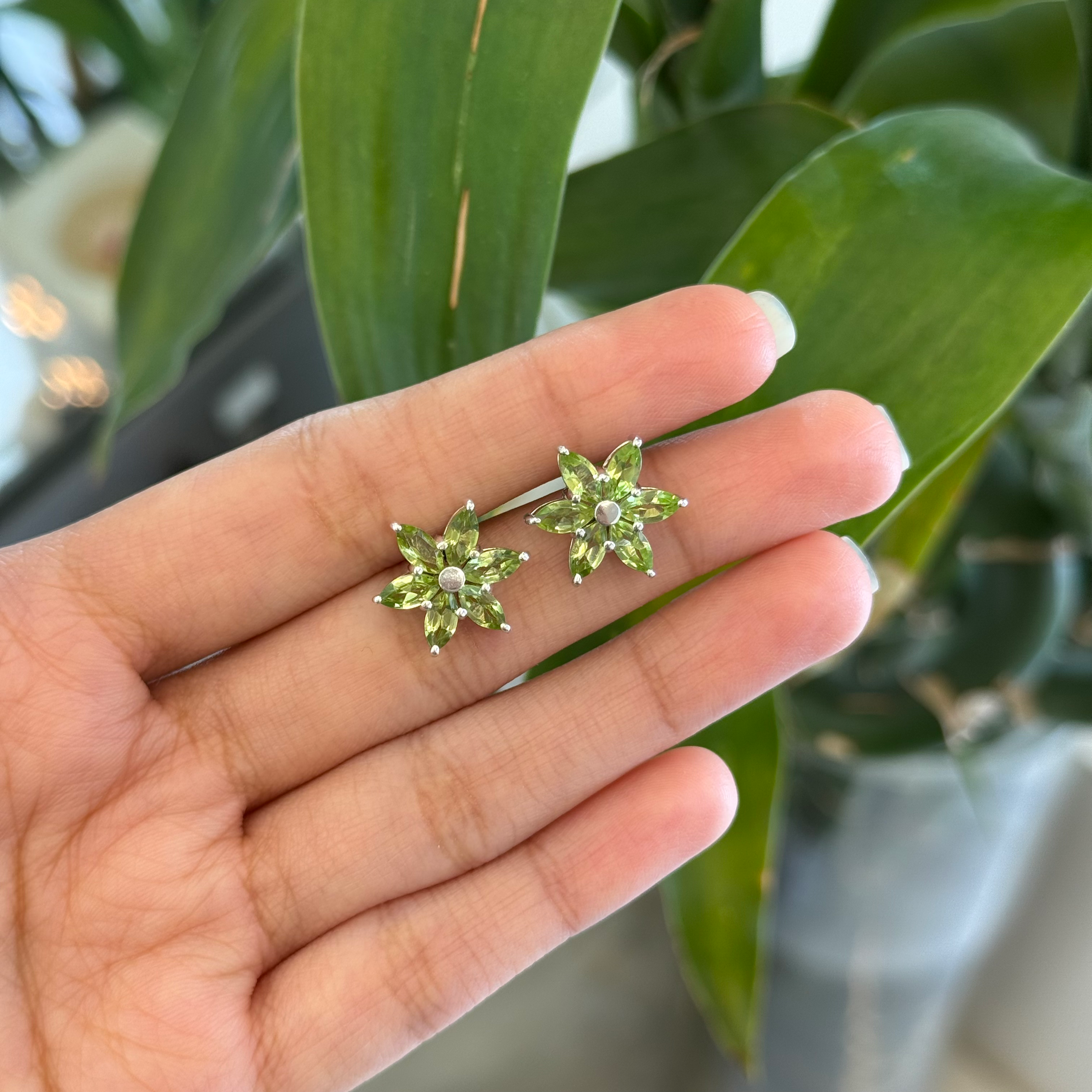 Natural Peridot flower studs earrings