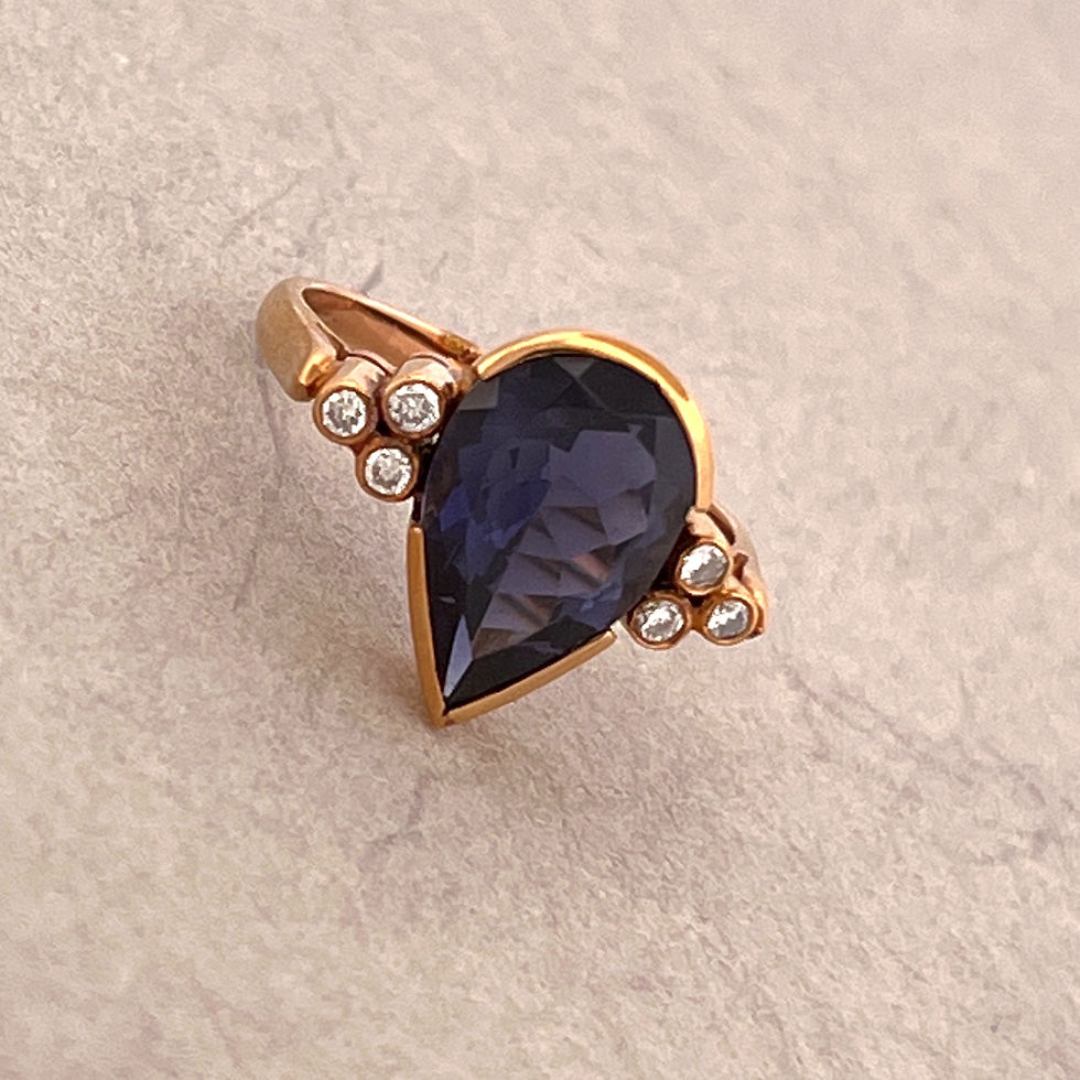 Miniatura: Natural Iolite 18K gold ring