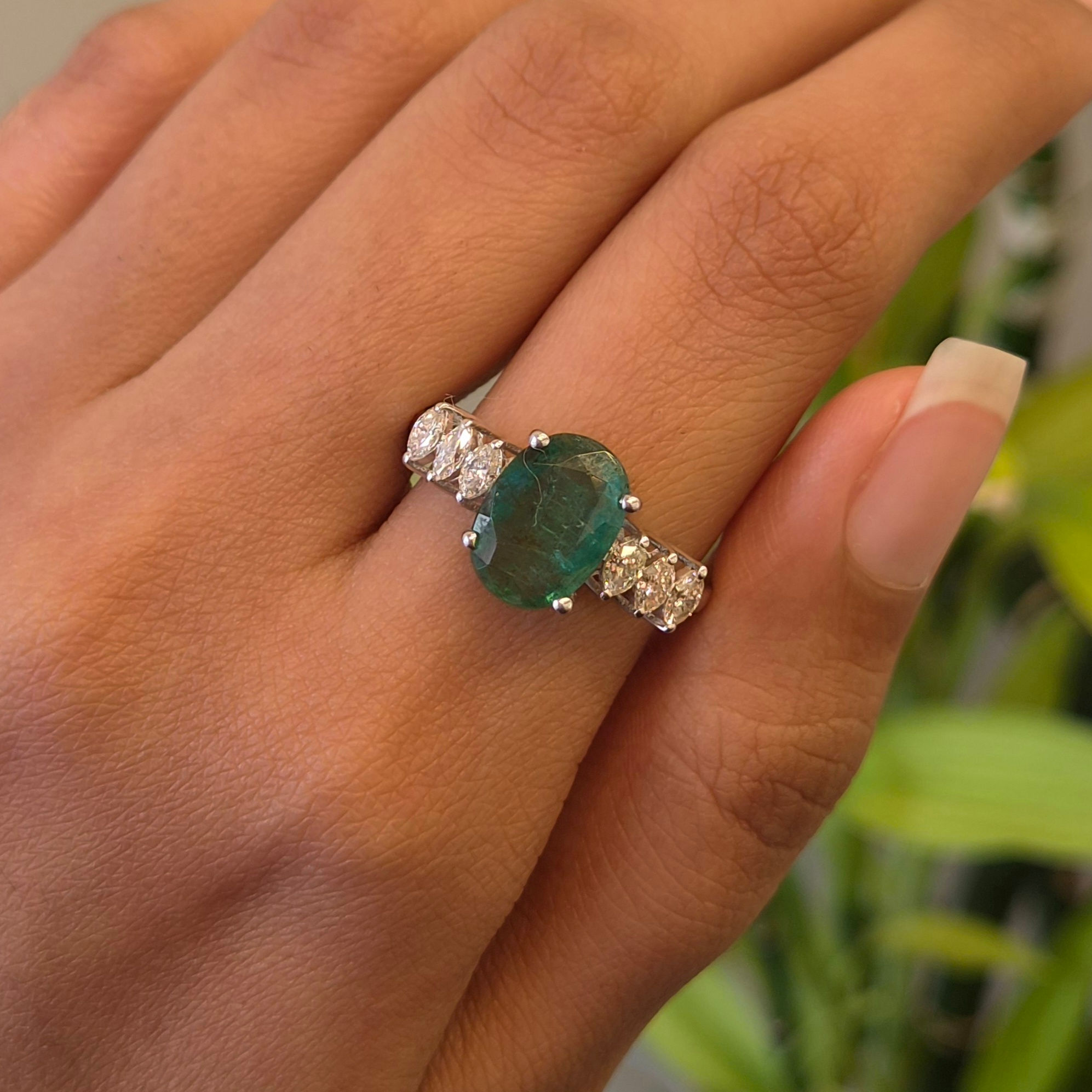Natural Oval Cut Emerald & Diamond 925 Sterling Silver Ring