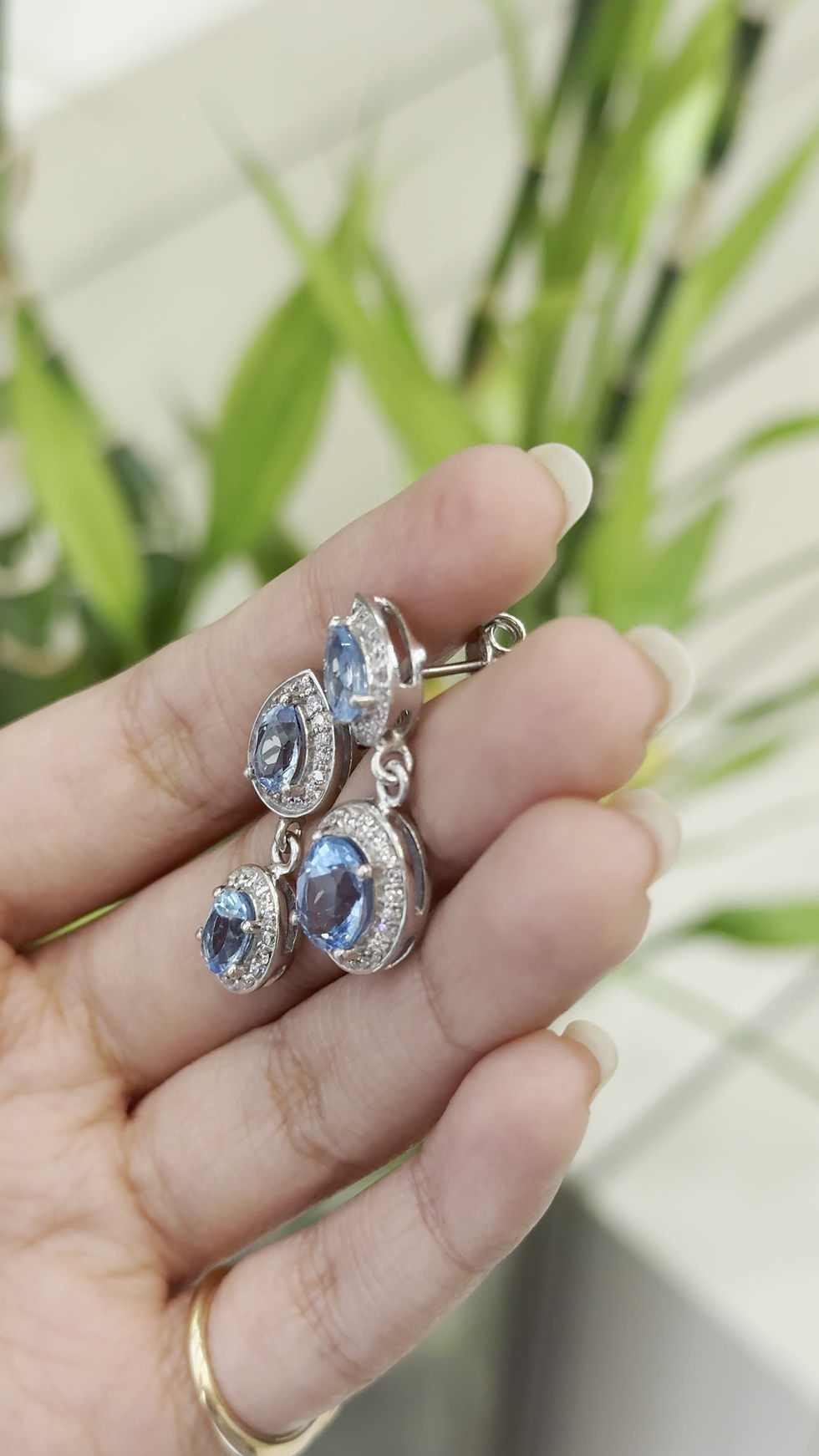 Thumbnail: Natural Topaz Blue 925 Sterling Silver Hanging Cluster Earrings