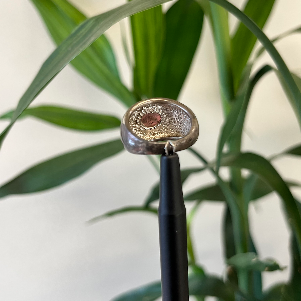 Miniature : Natural Tourmaline oxidised ring