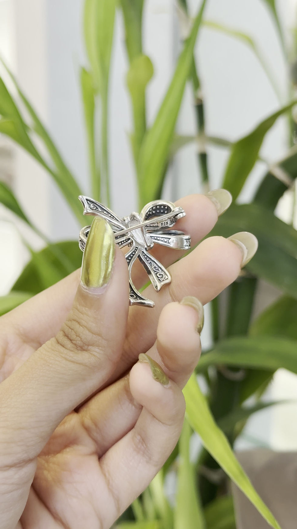 Thumbnail: Bow Knot Marcasite 925 Sterling Silver Pyrite Brooch Cum Pendant