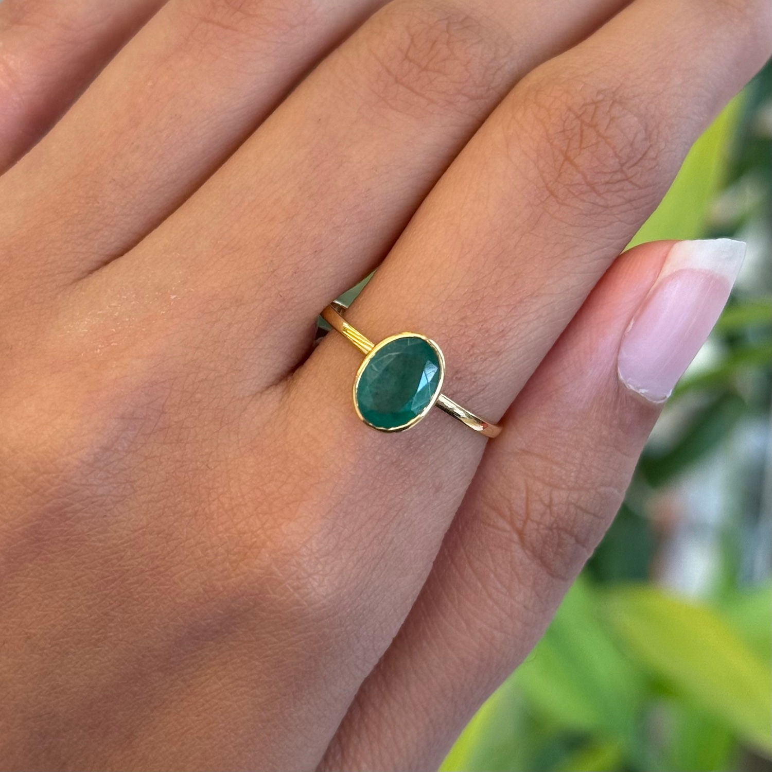 18K Yellow Gold Natural Emerald Oval Bezel Ring