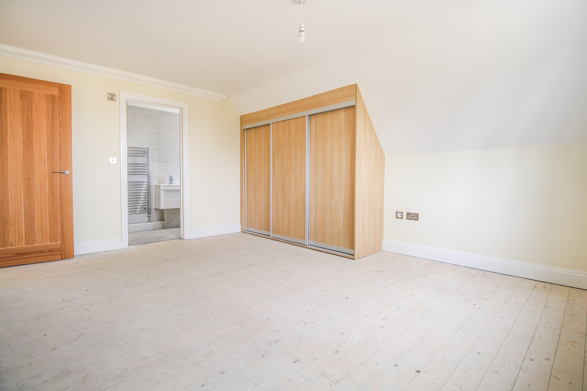 Plot 1Bedroom 1