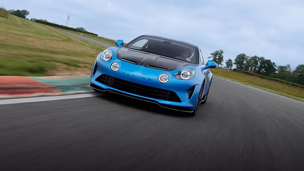 Coaching 1:1 : stage pilotage magny cours en Alpine A110 R sur alpine circuit, trajectoires et freinage