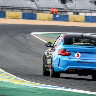 Stage de pilotage pour les jeunes conducteurs sur circuit