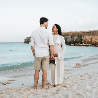 maternity beachphotos on curacao