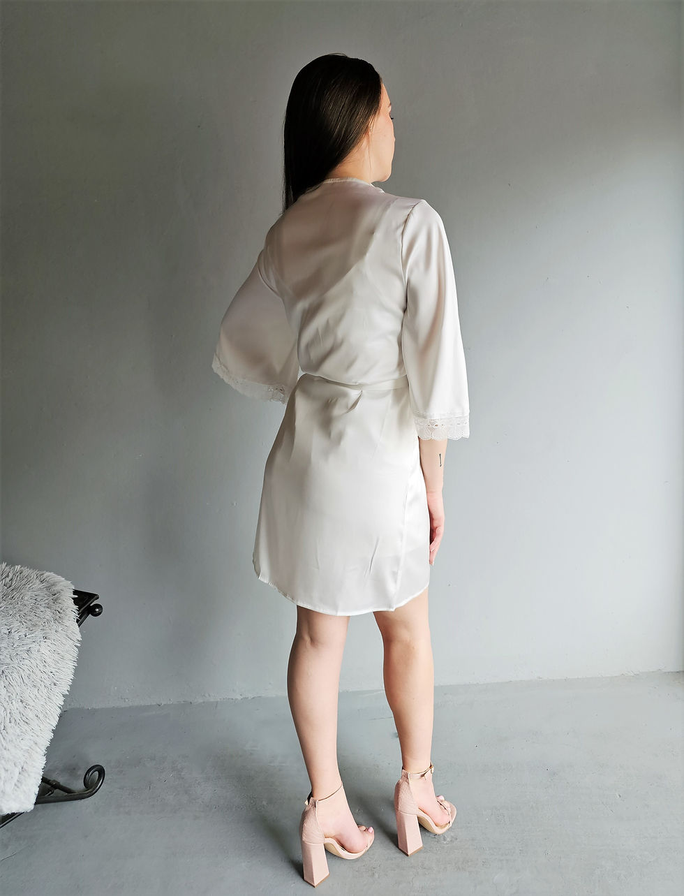 Thumbnail: R5: Satin robe with scalloped lace trim