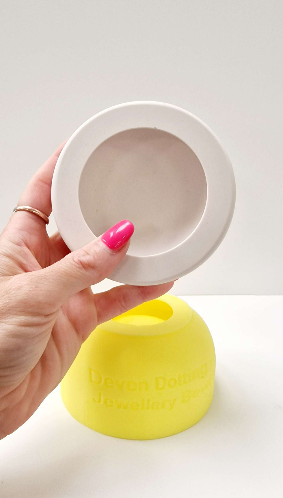 섬네일: Silicone jewellery bowl mould
