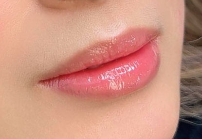 lip blush tattoo