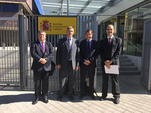 Acuerdo para la creación de una comisión de trabajo para definir las competencias y estructura del G