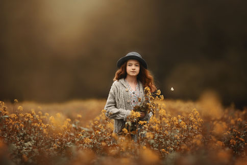 Bajkowa fotografia dziecięca Fotografia artystyczna Fotografia Rodzinna Fotografia ciążowa FotoPaPstryk Fotografia ślubna Fotograf Rypin Fotograf Toruń Sesja plenerowa Patryk Gurtowski Lato Zdjęcie Zdjęcia Sielsko Wieś Polska wieś Ciągnik Rumianki Warsztaty fotografii dziecięcej Warsztaty fotograficzne Kursy online fotografii Nikon Aparat fotograficzny Filtr fotograficzny Słońce Akcesoria fotograficzne Zboże Kwiaty Wakacje