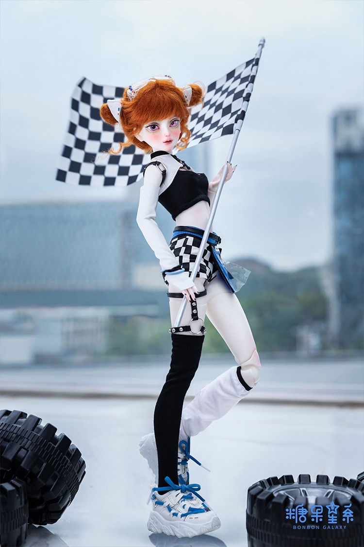 Thumbnail: Bonbon Galaxy 1/4 doll Rola