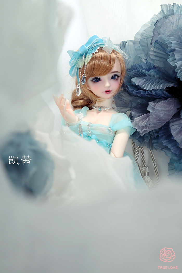 Thumbnail: Truelove 1/4 Doll Cassie