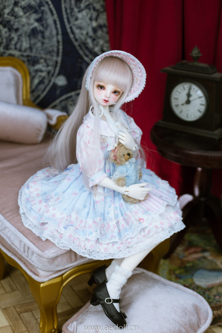 Thumbnail: Asleep Eidolon 1/4 doll Cordelia
