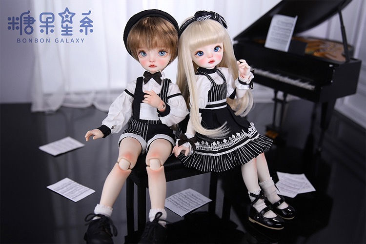 Thumbnail: Bonbon Galaxy 1/6 doll Amber