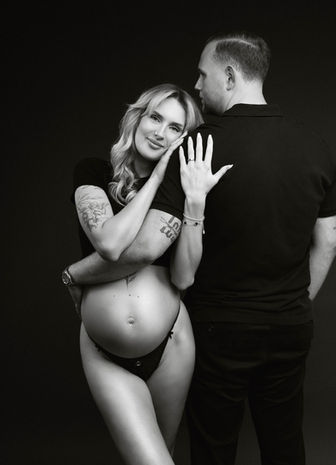 Babybauchfotografie Wuppertal, babybauchshooting, babybauch shooting, shooting wuppertal, babybauchshooting wuppertal preise, babybachfotograf wuppertal, schwangerschschaftsshooting wuppertal, köln, düsseldorf, mettmann