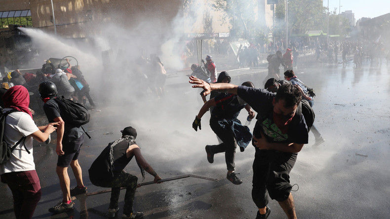 Proteste gegen soziale Ungleichheit in Chile (Video)