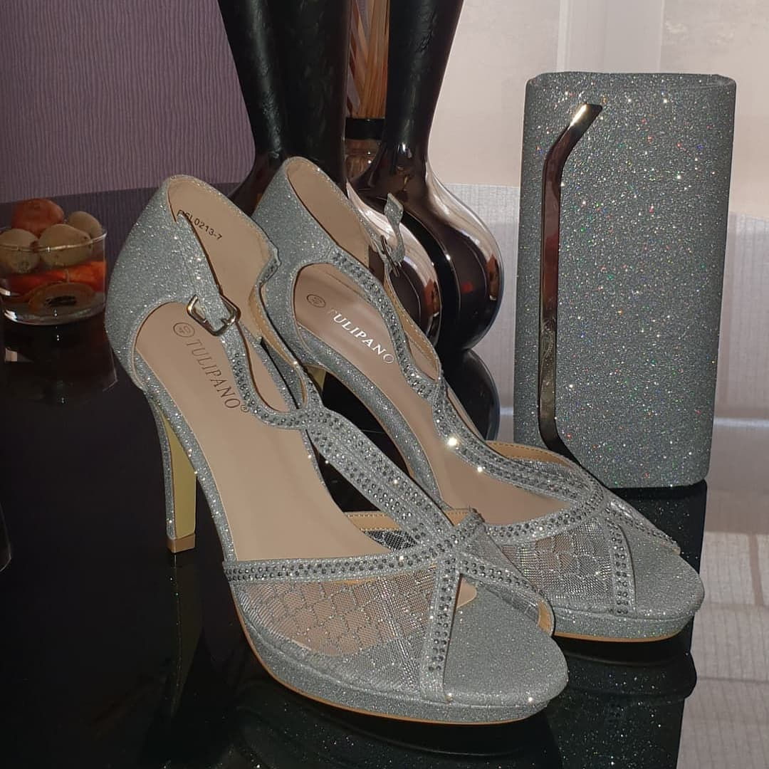 Sandalia encaje plateada