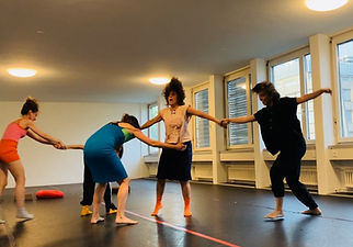 KATINES COMMUNITY DANCE COLLECTIVE ZURICH 