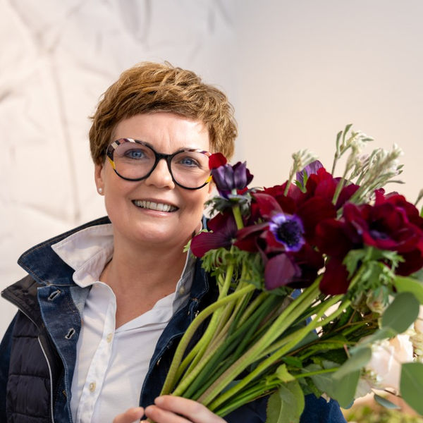 Christine Brandl, Blumenfreude, Blumen kaufen für NÖ, Wien, Burgenland: Sträuße, Kränze, Pflanzen & Deko für Hochzeit, Event & Trauer oder zum Selbstgenießen. Mit Liebe handgemacht! 💐 Besuchen Sie mich & lassen Sie sich inspirieren! 🌸✨