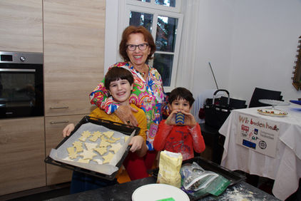 Emma Plank Schule: Karitatives Kekse backen