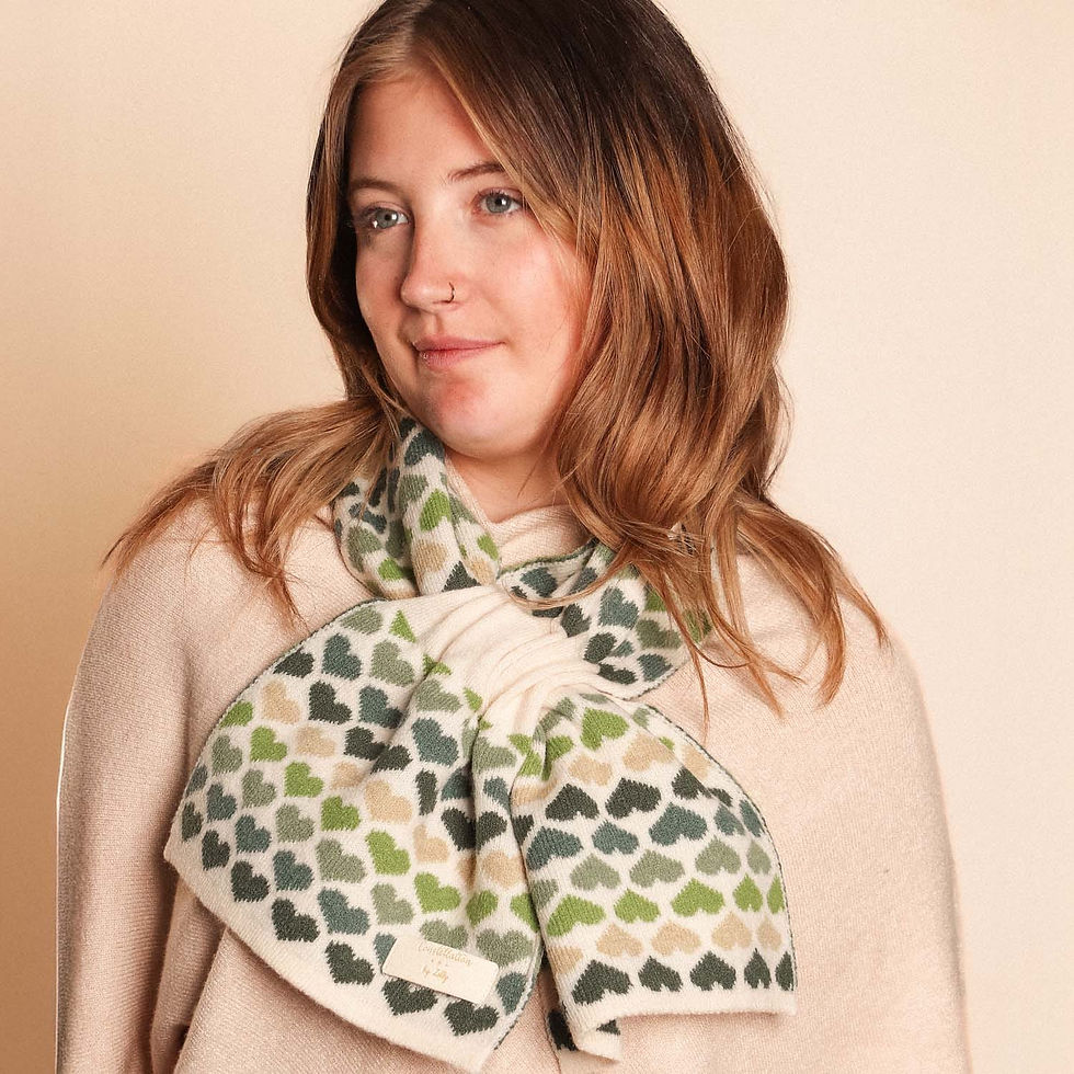 ZELLY Pull Through Green Hearts Cream Scarf