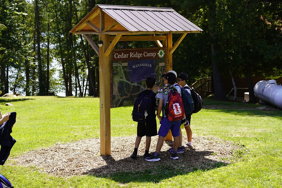 Le camp de Cedar Ridge sur le lac Wannamaker à McArthurs Mills, en Ontario, site du camp Ararat