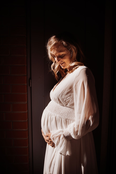 Schwangerschaft_Babybauch_Fotoshooting_Köln_Wesel_NRW_MUT_grfik&mehr (21).jpeg