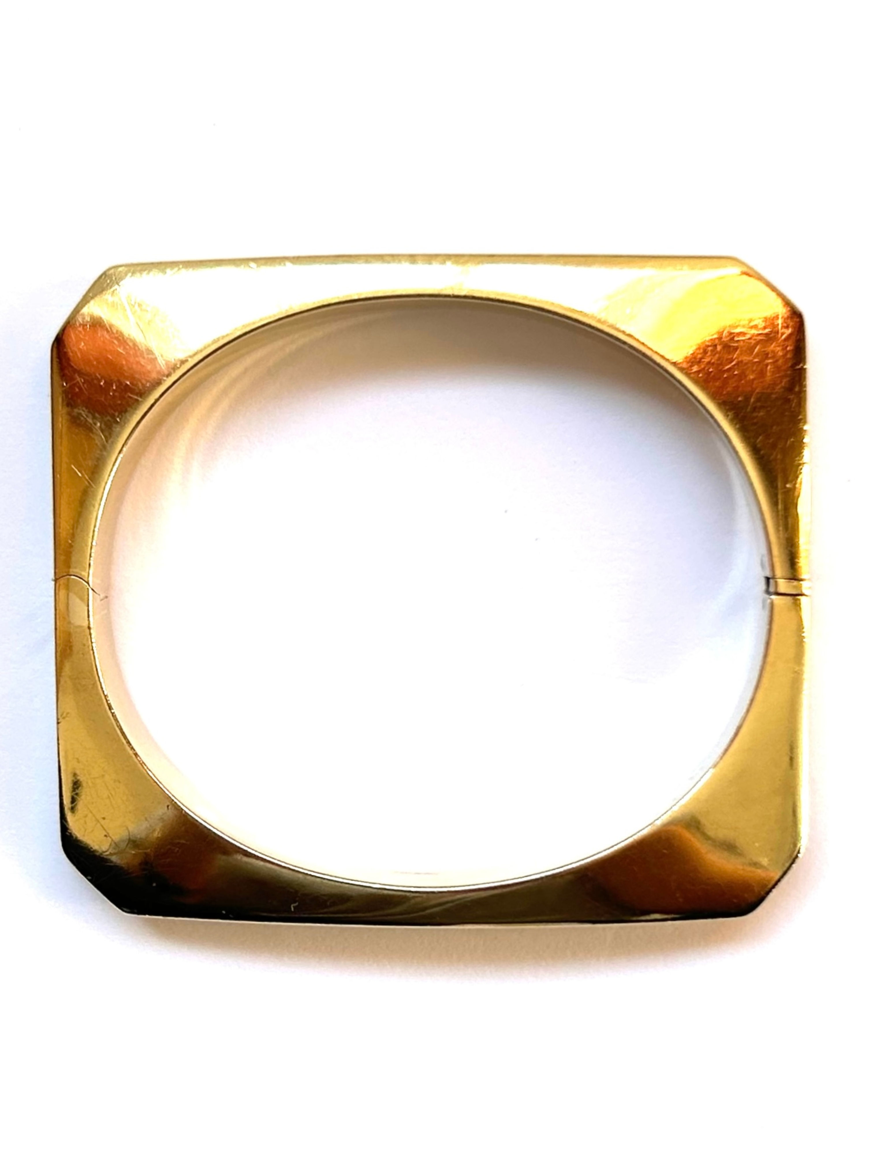 FANTASTIC geometric bangle