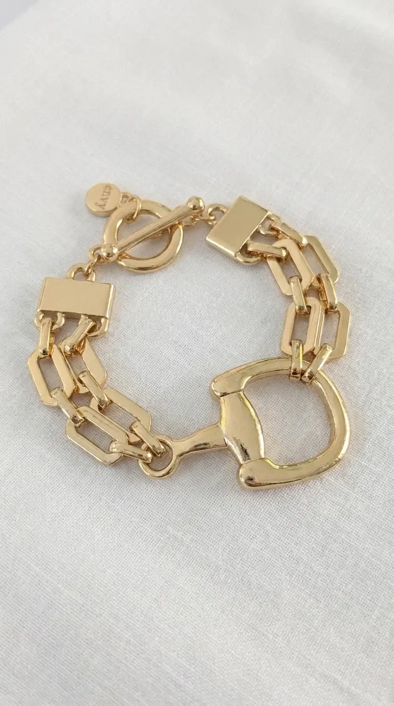 Thumbnail: Envy 638 Chain and Stirrup Bracelet